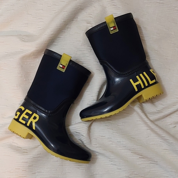 Tommy Hilfiger rain boots size 7 - Picture 1 of 9